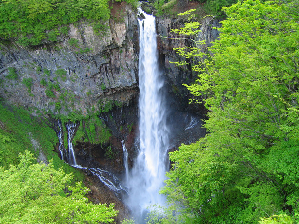 の 滝 華厳